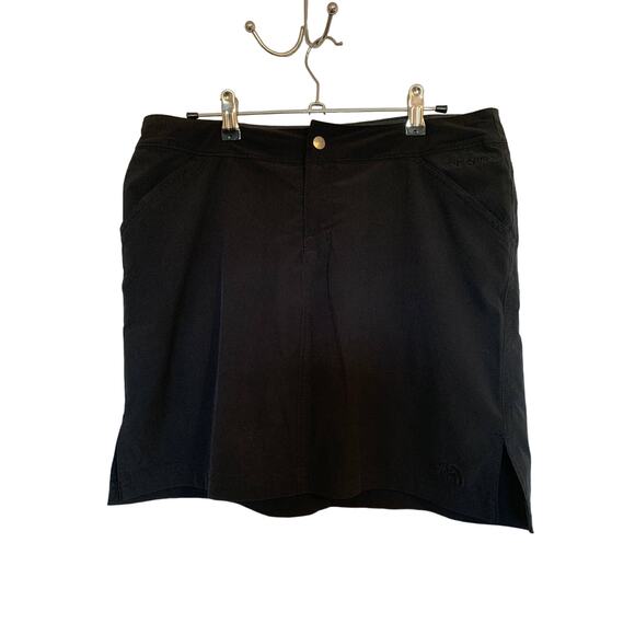 The North Face Black TNF APEX Skort Women's Size 6 - Picture 1 of 8